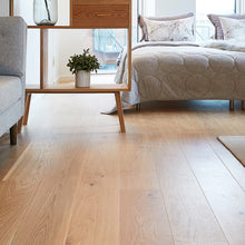 Indlæs billede til gallerivisning Moland Ektilja Burghley Wideplank Eg UV mat lak Pavé
