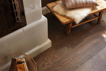 Ladda upp bild till gallerivisning, 3-skikts trägolv Ek Grey Pepper Animoso 14x209x2200
