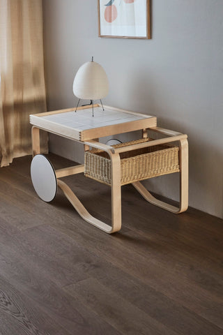 Timberwise ek Amore Brown – bilden visar Classic / Natur, borstad / oljevaxad. Vägledande prov; annan vald sortering eller yta kan avvika.