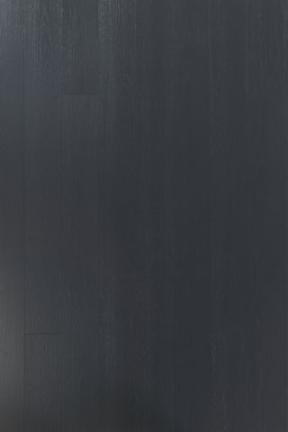 Timberwise ek Coal. Sortering är inte angiven. Vägledande prov; ytbehandling och plankmått är inte verifierade.