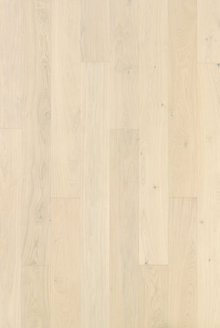 Timberwise ek Cream. Sortering är inte angiven. Vägledande prov; ytbehandling och plankmått är inte verifierade.