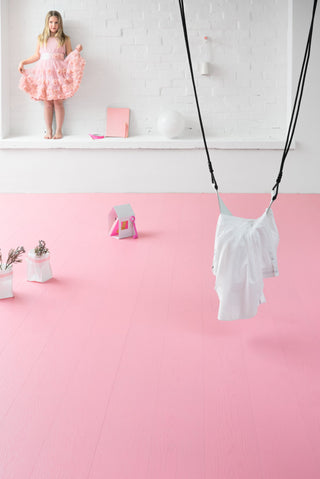 Timberwise ek Pink – miljöbild från Timberwise. Bildens filnamn styrker kulören; sortering, ytbehandling och plankmått framgår endast när det anges i källnamnet. Referensbild.