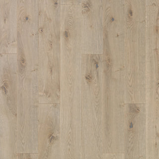 Timberwise Ekplanka Levi – kvadratisk produktbild ovanifrån med plankorna vertikalt. Vägledande kulörreferens; sortering, ytbehandling och plankmått kan avvika.