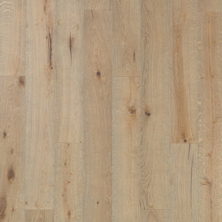 Timberwise Ekplanka Suomu – kvadratisk produktbild ovanifrån med plankorna vertikalt. Vägledande kulörreferens; sortering, ytbehandling och plankmått kan avvika.